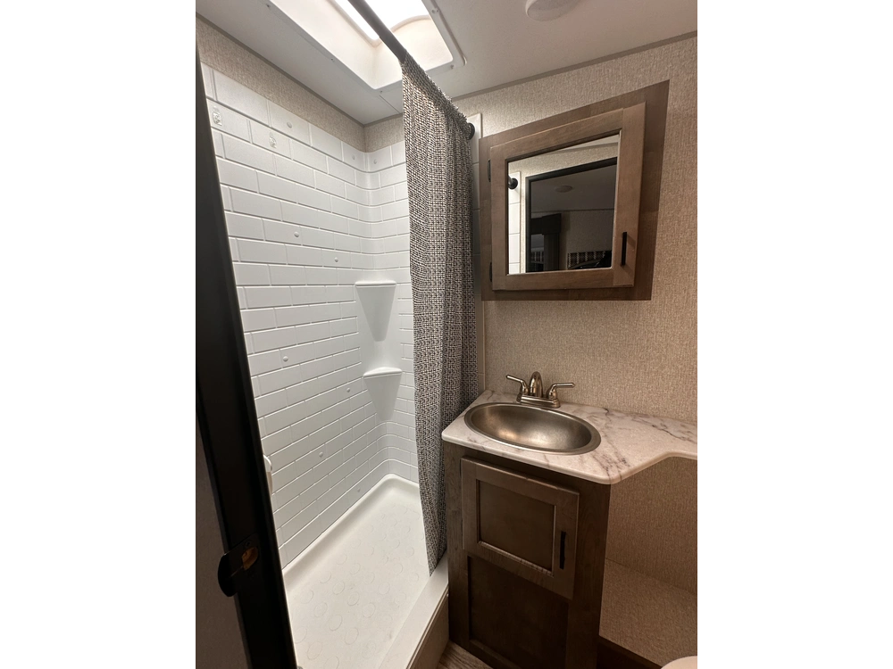 Venture Rv Sonic Lite 169vmk 2022 alt