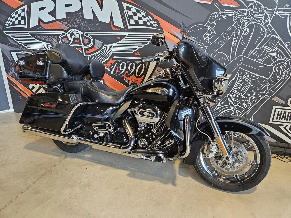 Harley-davidson Cvo Ultra Classic Electra Glide Flhtcuse 2013 alt