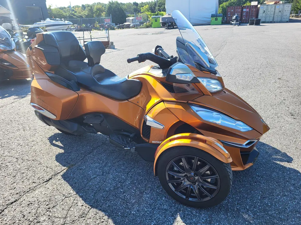 Can-Am SPYDER RT-S 2014