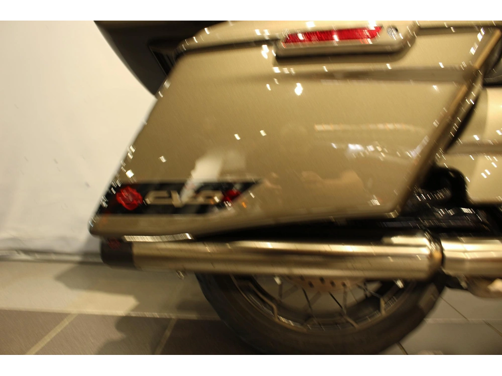 Harley-davidson Cvo Road Glide Fltrxse 2021 alt