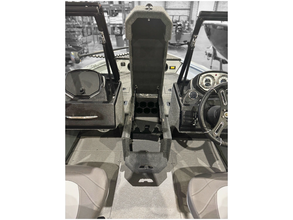 2023 Smoker-craft Excursion 176 Dc Pro alt