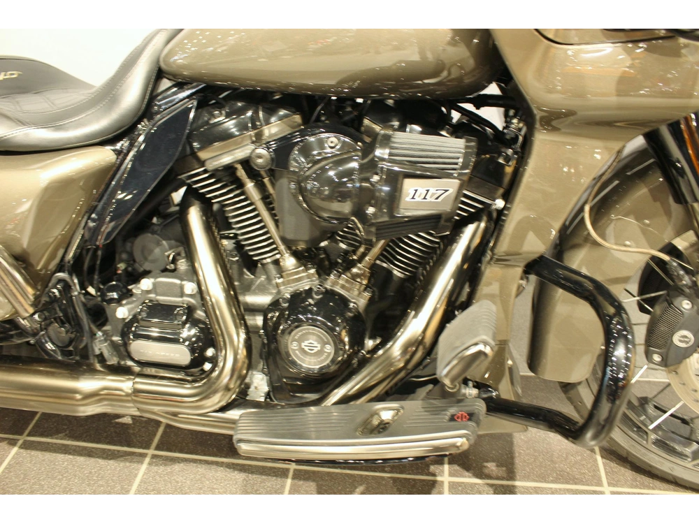 Harley-davidson Cvo Road Glide Fltrxse 2021 alt