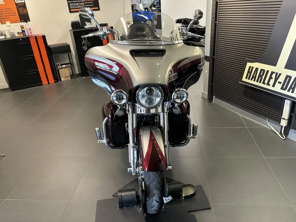 Harley-Davidson FLHTKSE CVO Ultra LimitedFLHTKSE 2015