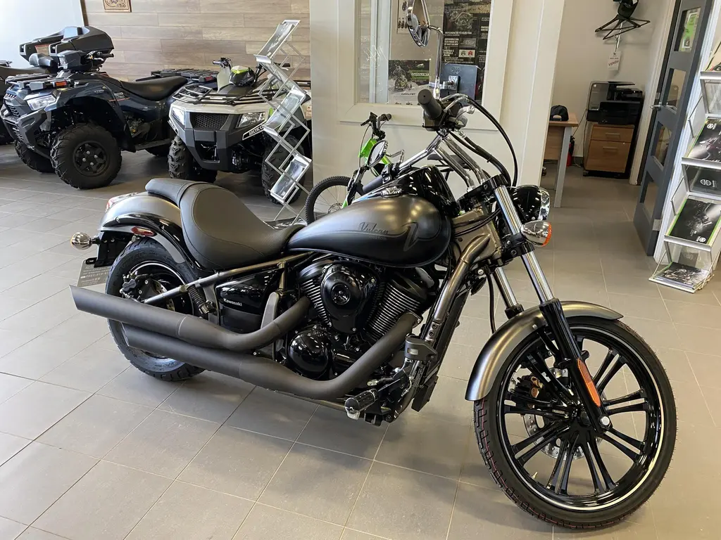 Kawasaki VULCAN 900 CUSTOM 2024