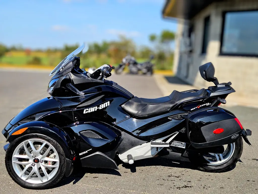 2013 Can-Am Spyder ST 991