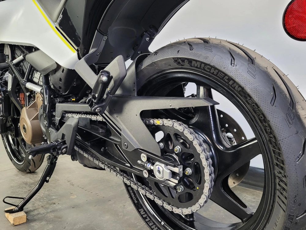 Husqvarna Vitpilen 401 *0.99%/60 Mois💳 2024 alt