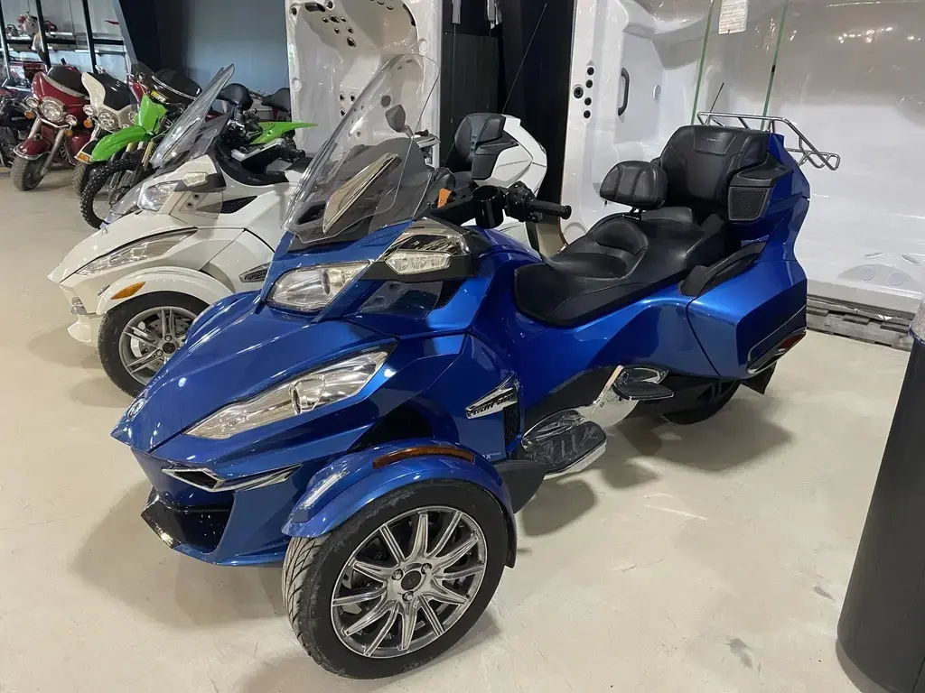 2018 Can-Am SPYDER RT LTD 1330 ACE SE6