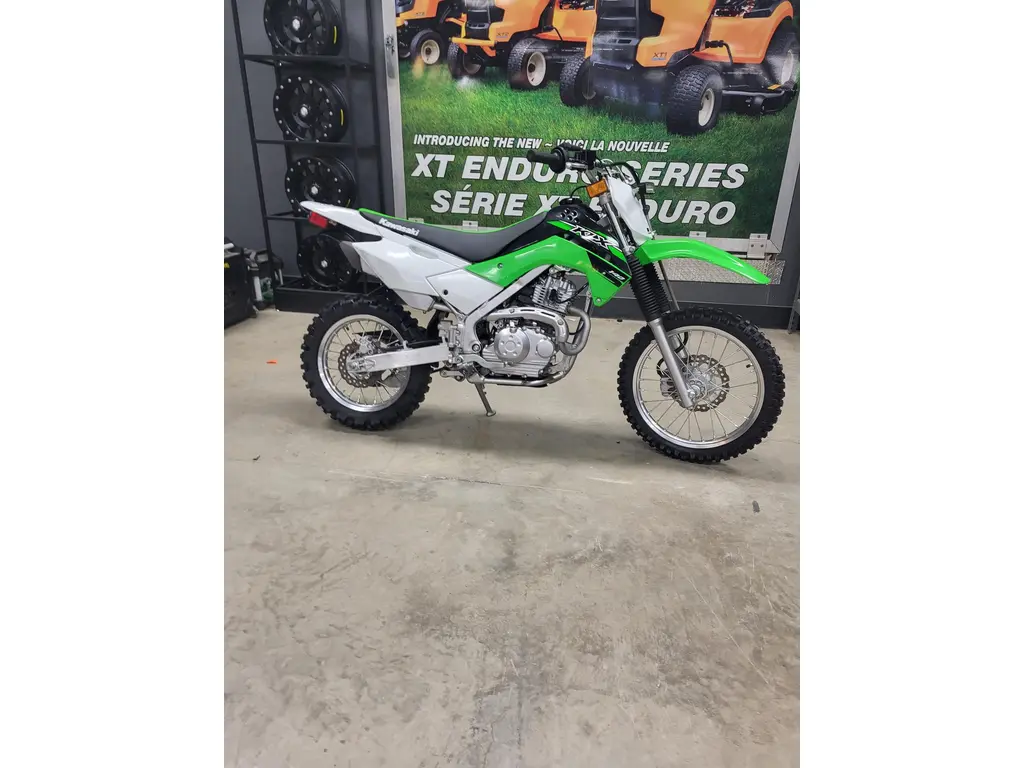 Kawasaki KLX 140  2015