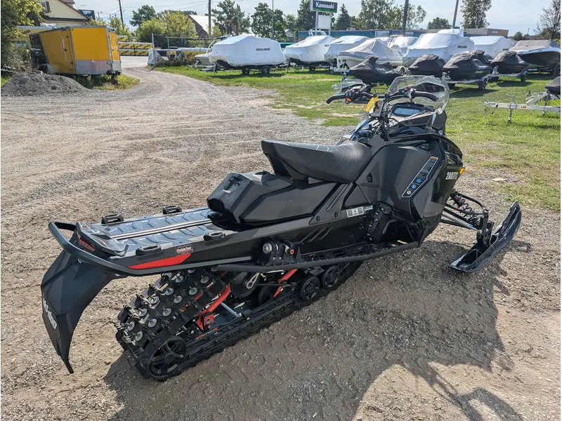 2021 Ski-Doo Renegade® X Rotax® 850 E-TEC® 9616 KM