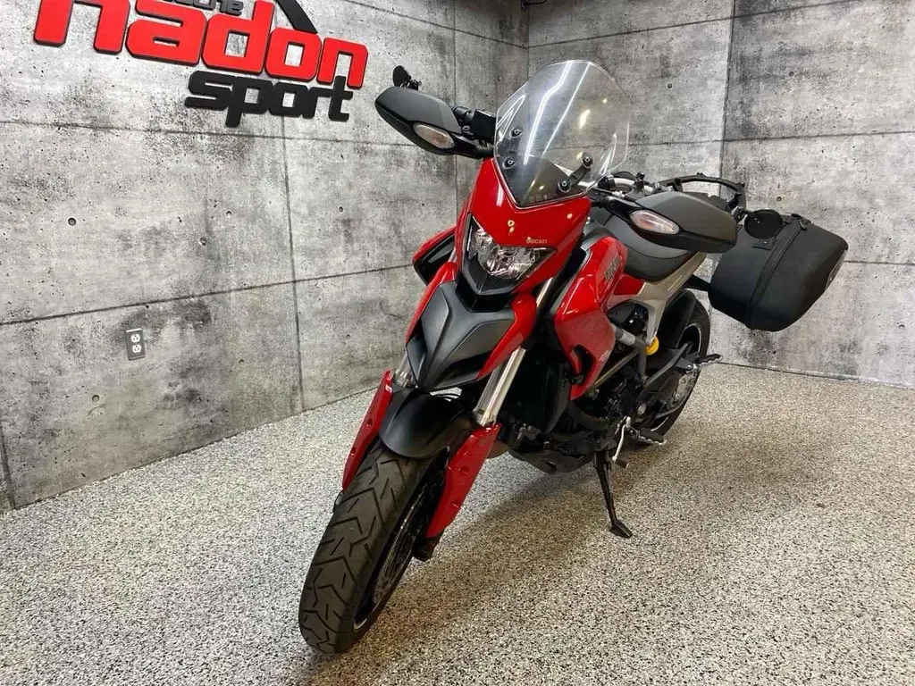 2013 Ducati HYPERSTRADA 821 ABS