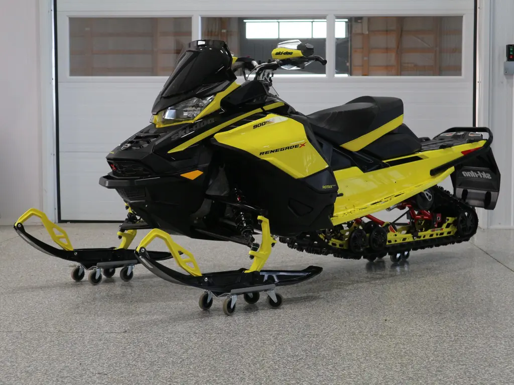 2021 Ski-Doo Renegade X 900 Turbo