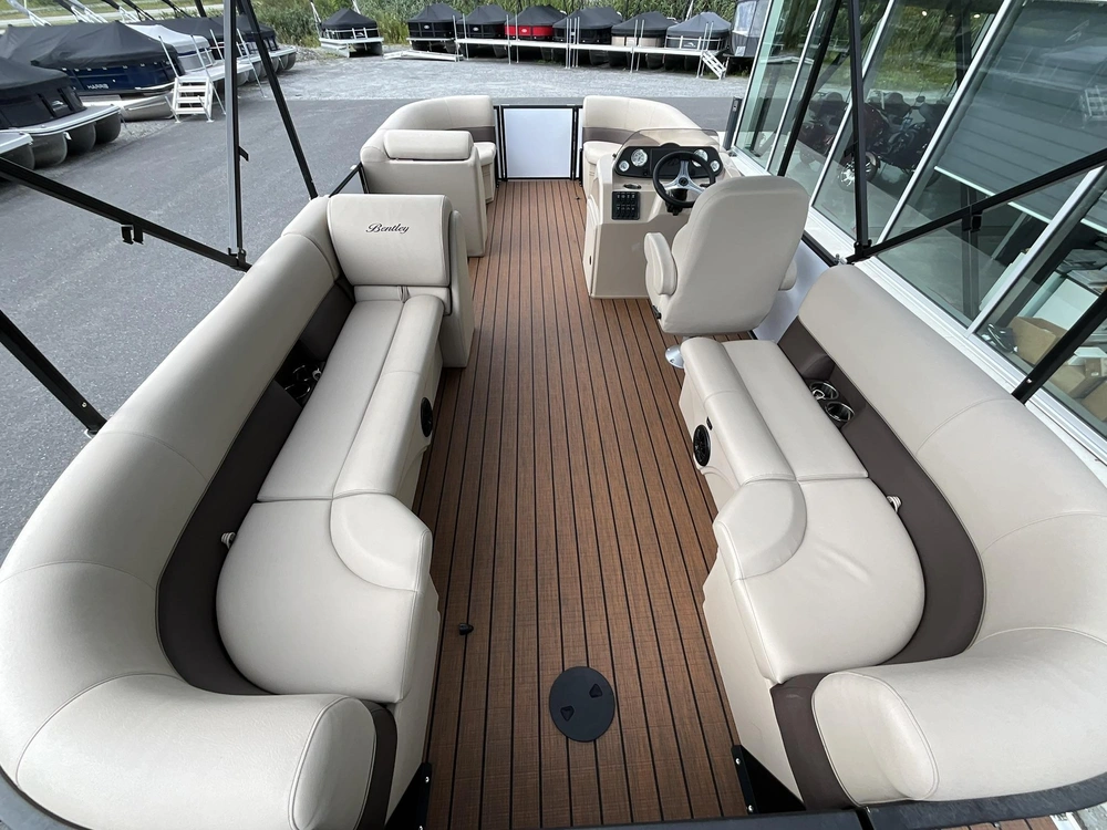 Bentley Le 200 Cw 1 445$ De Réduction, Offre Printanière 2023 alt