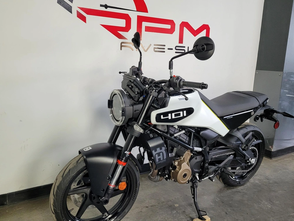 2024 Husqvarna Vitpilen 401 *0.99% Sur 60 Mois alt