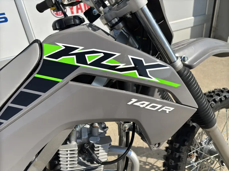 2025 Kawasaki KLX 140 R - KLX140R