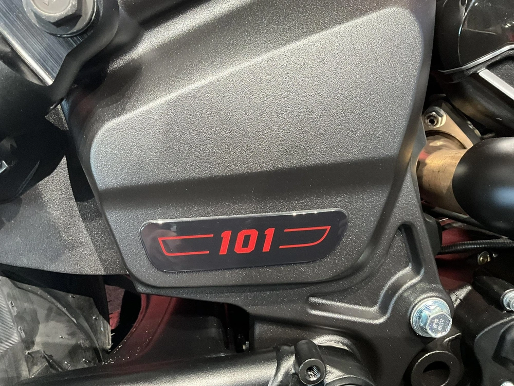 Indian Motorcycle Scout 101 2025 alt