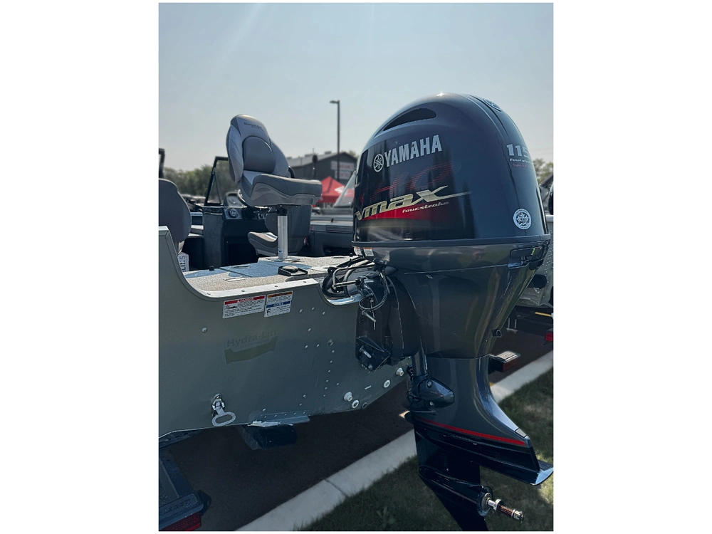 2023 Smoker-craft Ultima 172 - Sale Ends September 30th – Act Fast! *all-in-pricing alt