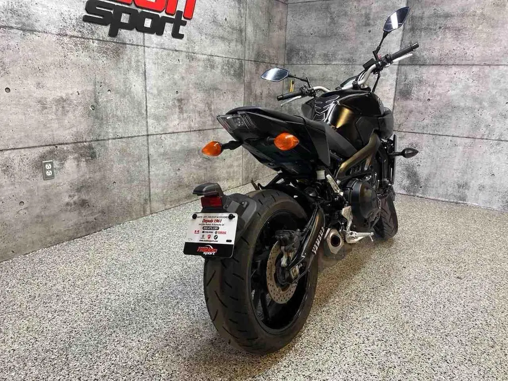 Yamaha FZ09 2018