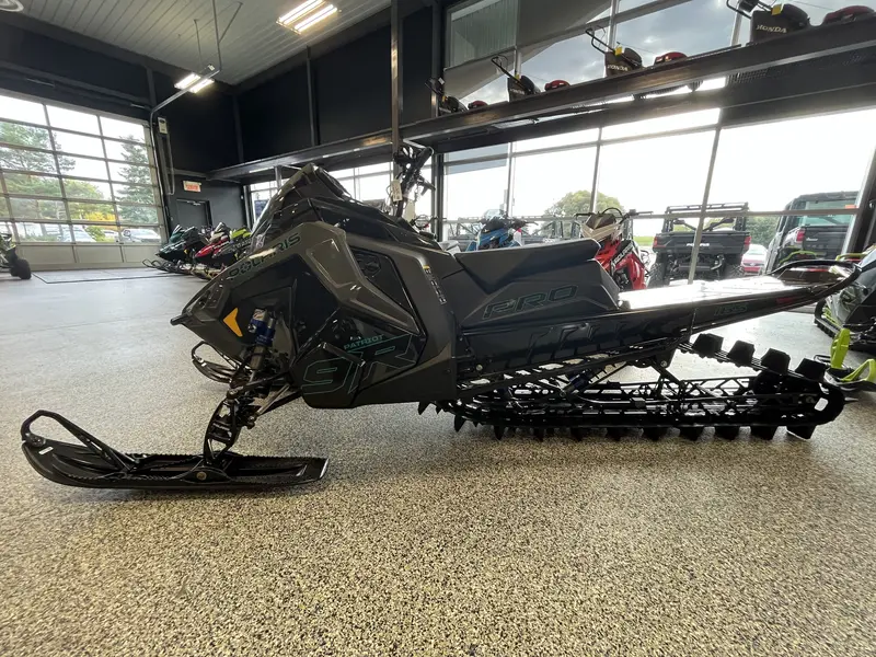 2024 Polaris PRO RMK PATRIOT 9R SLASH 165 AFFICHAGE GPS 7S