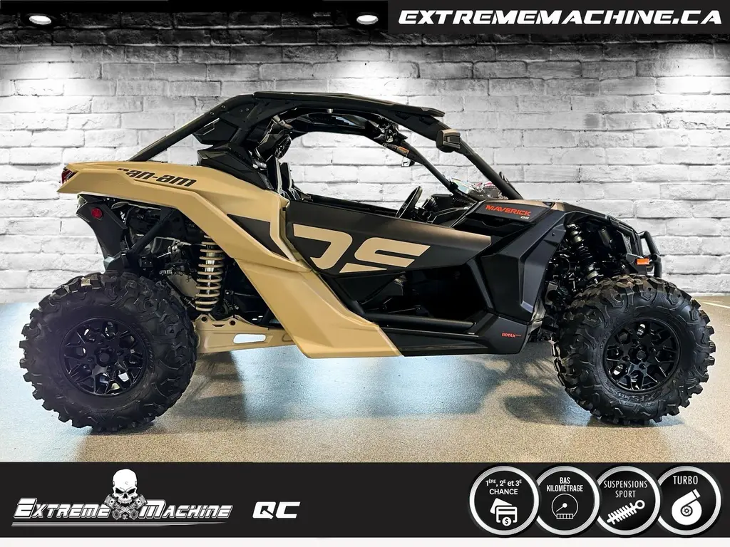 2023 Can-Am MAVERICK X3 DS TURBO RR SEULEMENT 382KM – COMME NEUF!!!