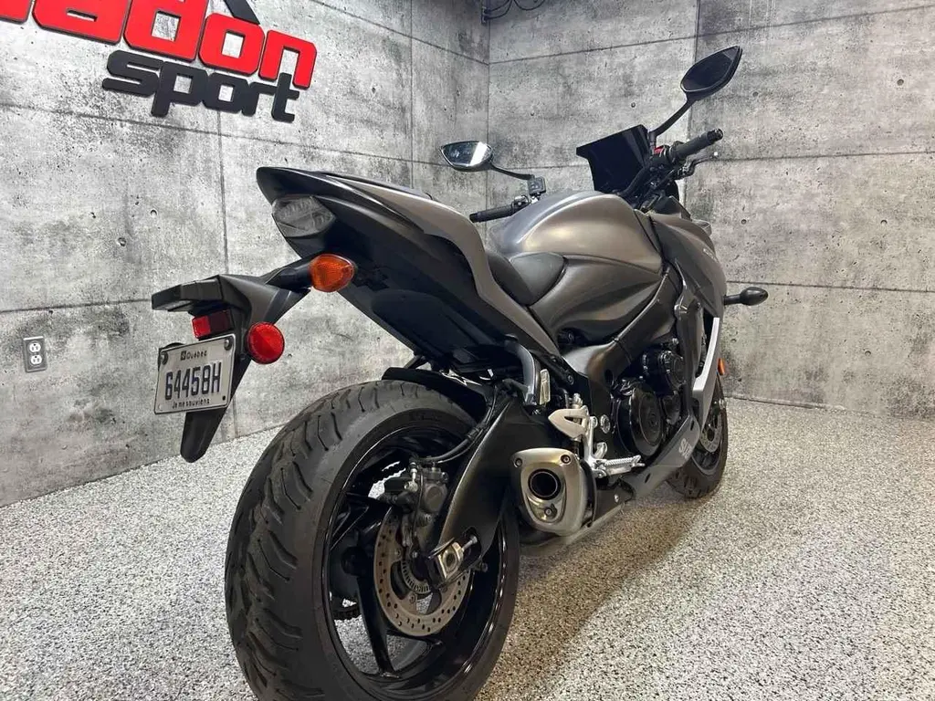 Suzuki GSXS1000F 2016