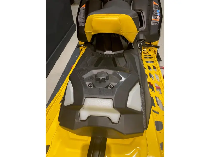 2024 Ski-Doo mxz x-rs competition