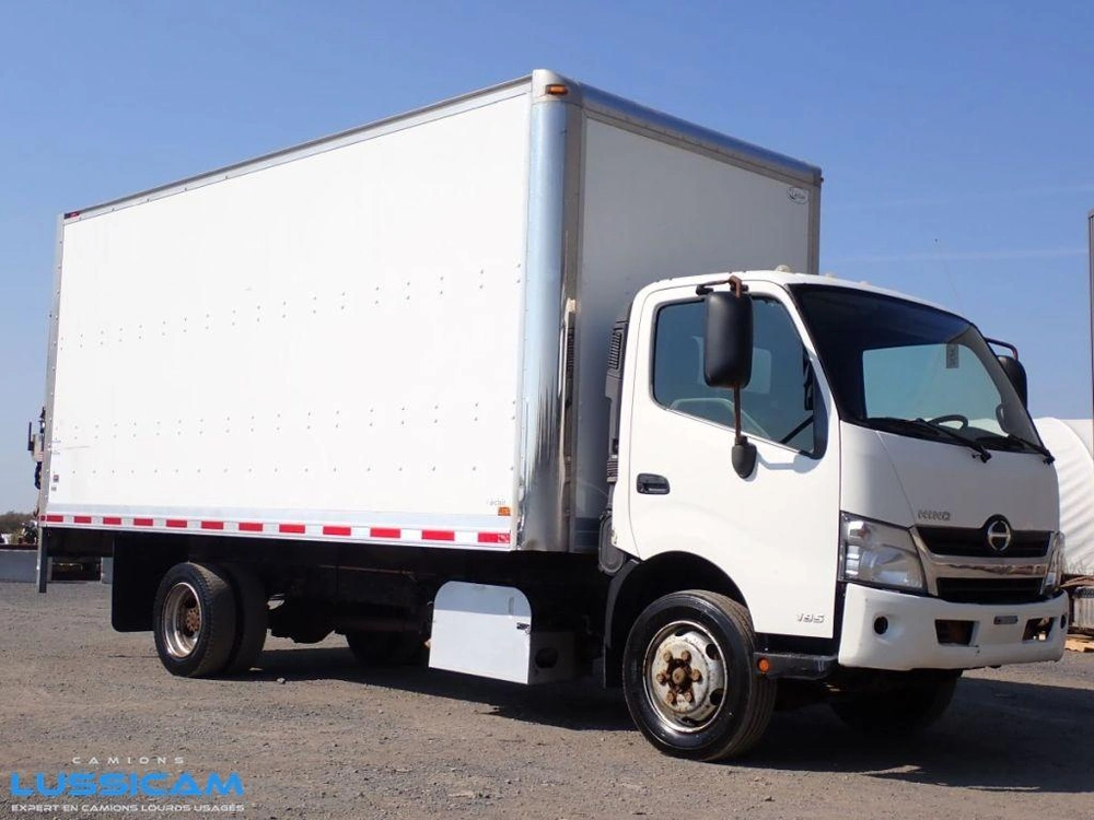 Hino 195 2016