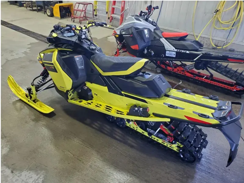 2021 Ski-Doo RENEGADE XRS 850 E-TEC