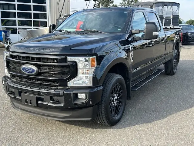 2022 FORD F-350 LARIATT