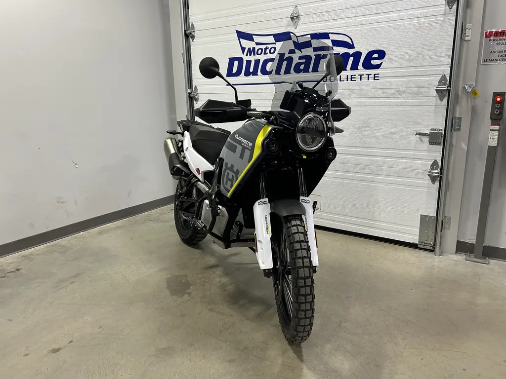 Husqvarna Norden 901 2024 - * 5 687 km