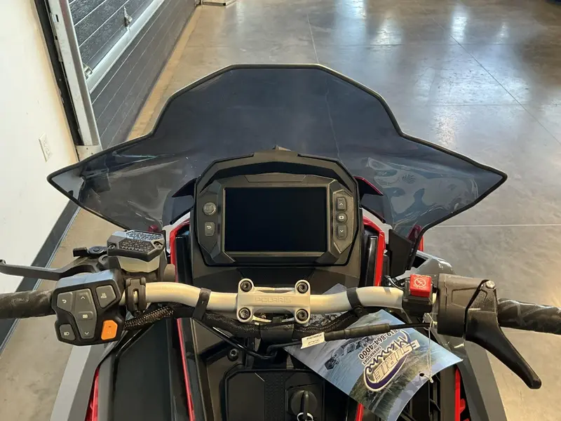 2024 Polaris Boost Indy VR1 137