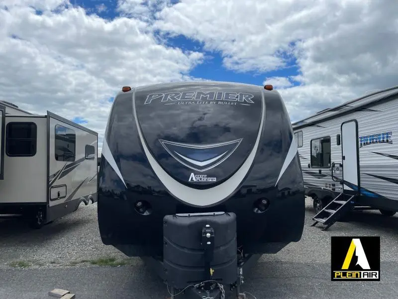 Keystone RV 30ripr  2015