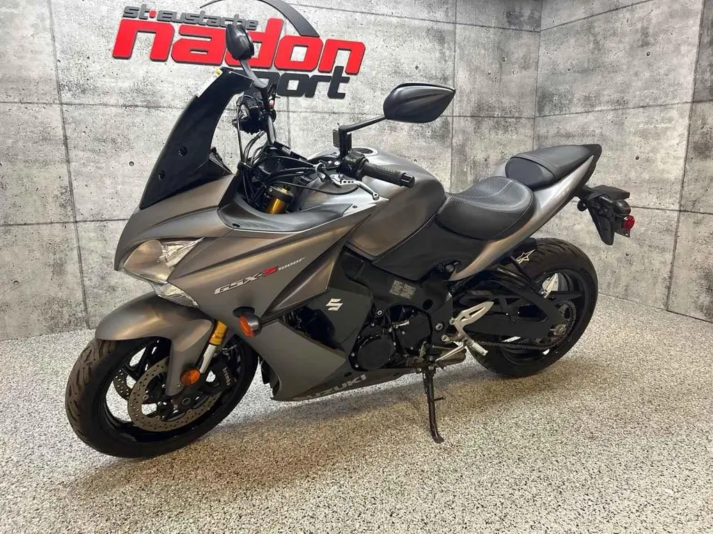 Suzuki GSXS1000F 2016