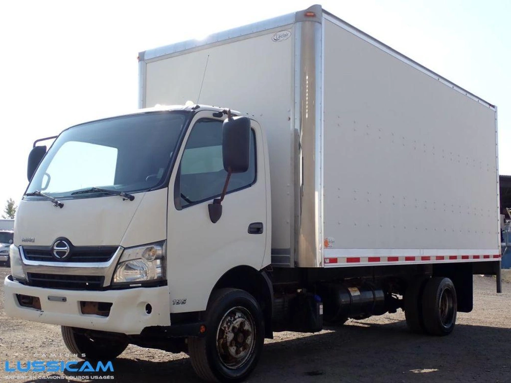 Hino 195 2016