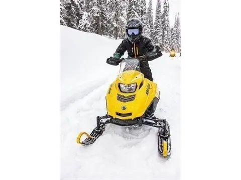 2024 Ski-Doo MXZ 200