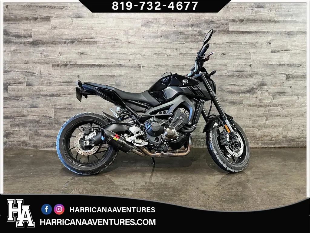 2016 Yamaha fz09 à partir 44$ par sem