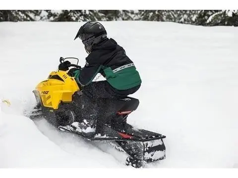 2024 Ski-Doo MXZ 200