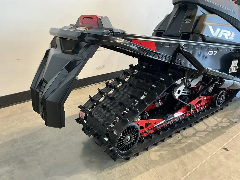 2024 Polaris Boost Indy VR1 137