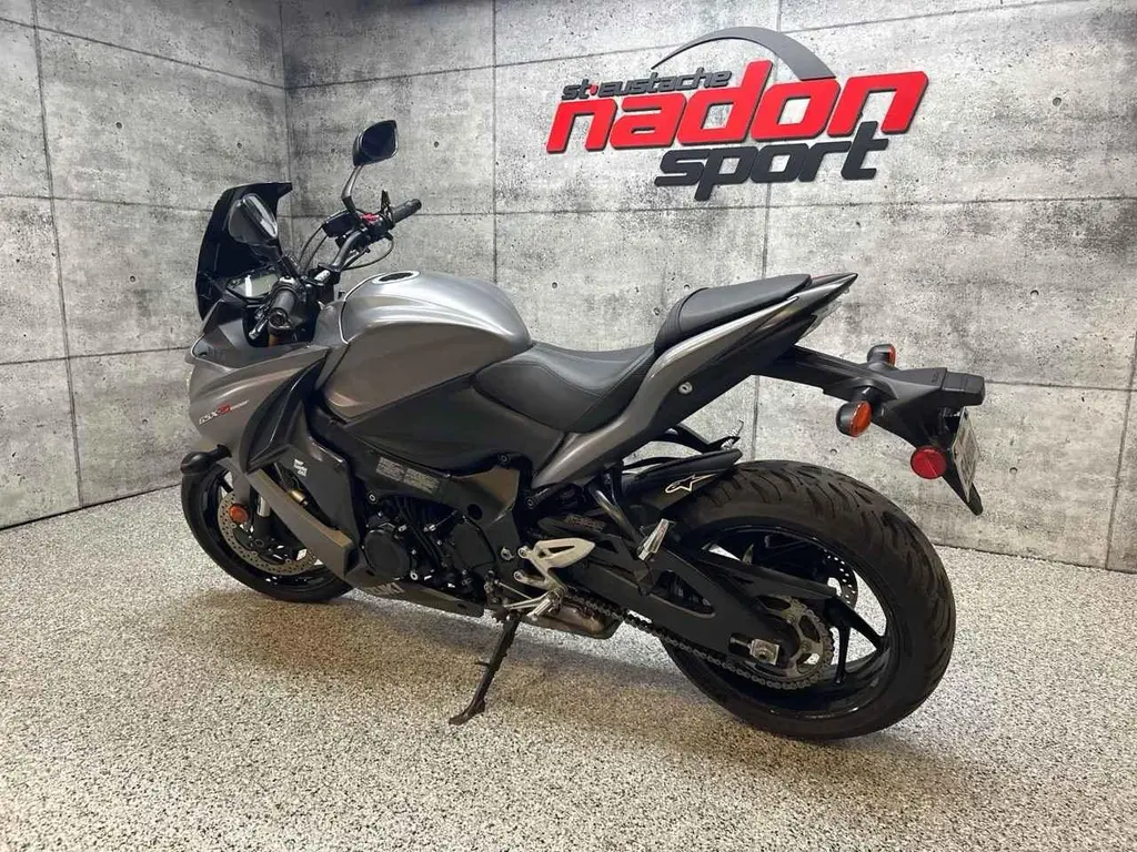 Suzuki GSXS1000F 2016