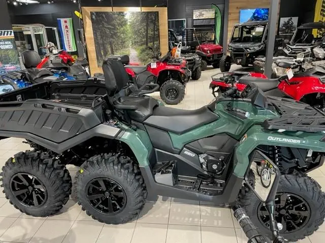 2025 Can-Am Outlander MAX 6X6 DPS 650