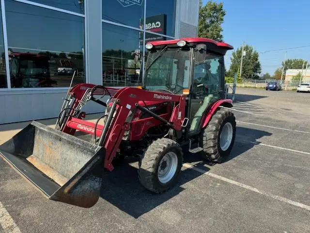 2017 Mahindra 2538