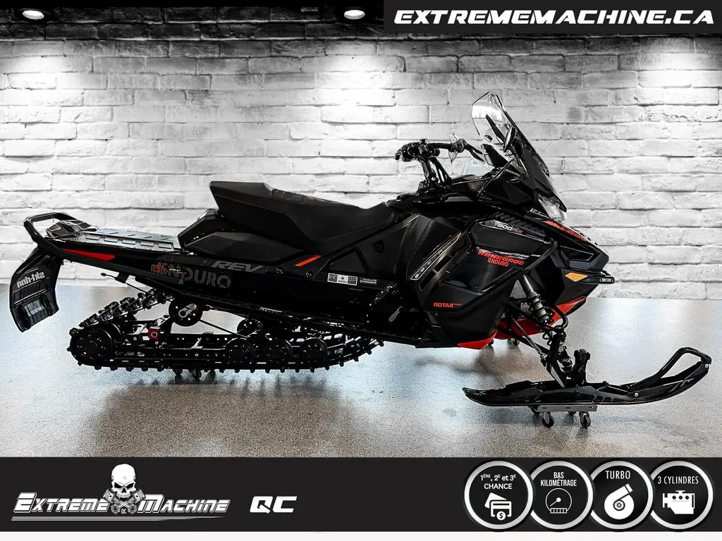 SKIDOO RENEGADE ®  ENDURO 900ACE TURBO SEULEMENT 4135KM!!! 2020