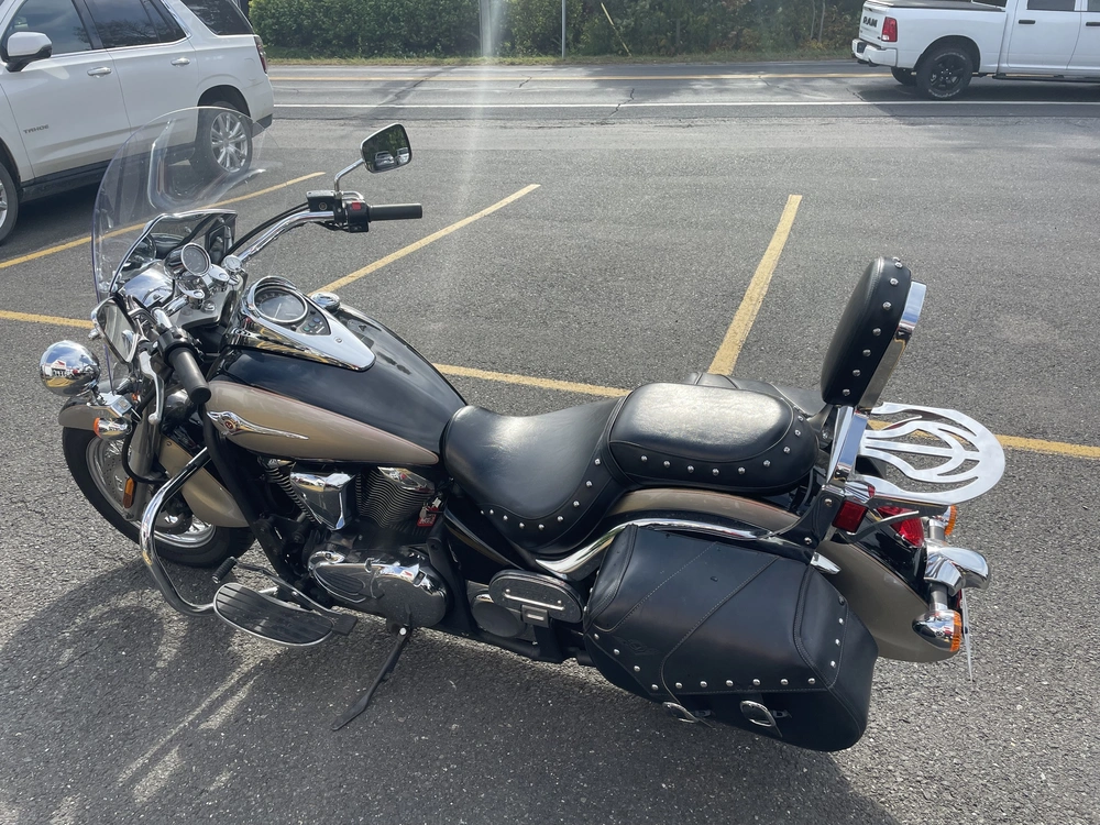 Kawasaki Vn 900 2011 alt