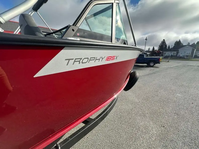 2025 ALUMACRAFT TROPHY 185X SP FSX