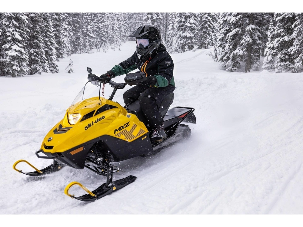 2024 Ski-doo Mxz 200 alt