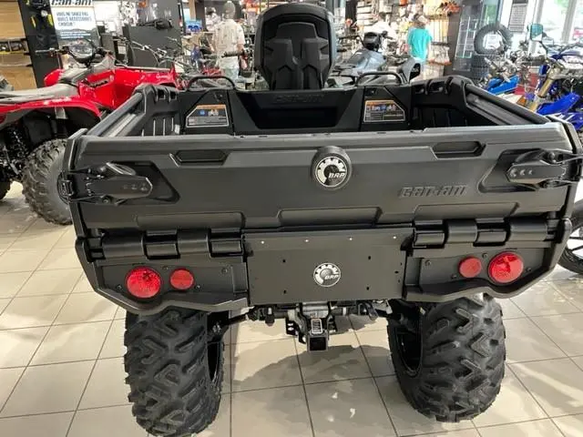 2025 Can-Am Outlander MAX 6X6 DPS 650