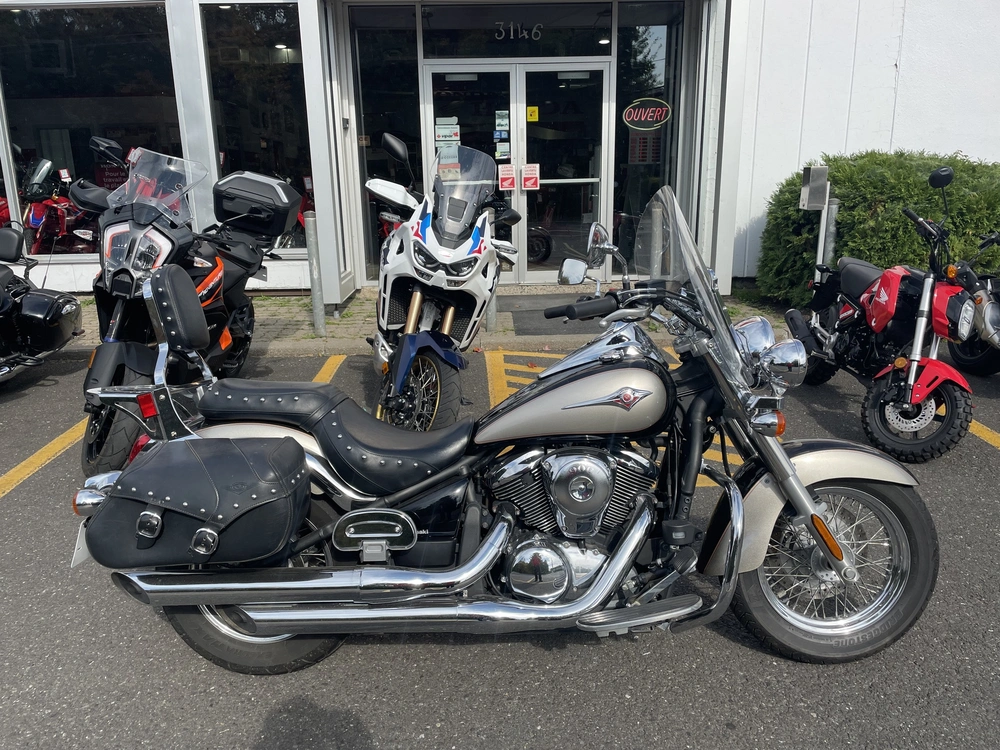 Kawasaki Vn 900 2011 alt