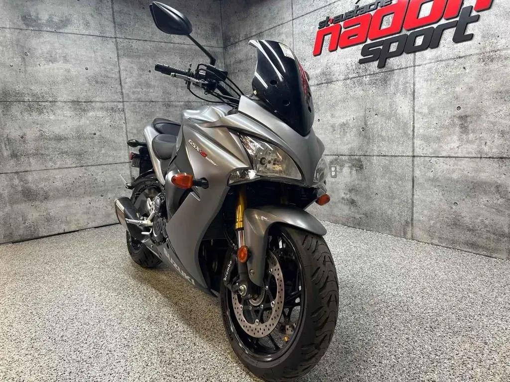 Suzuki GSXS1000F 2016