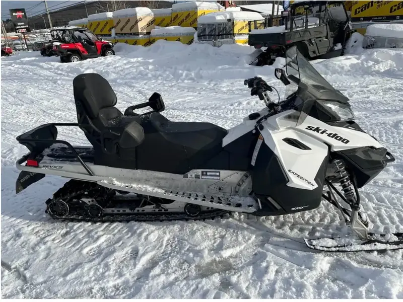 2018 Ski-Doo EXPEDITION SPORT 900 ACE