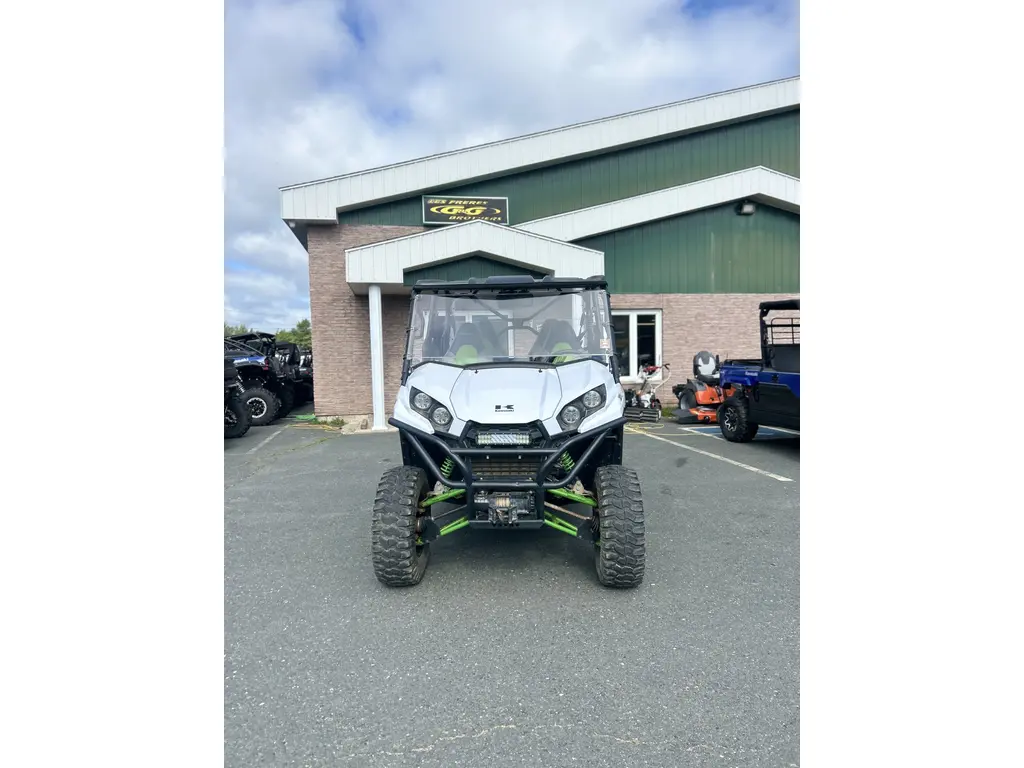 2017 Kawasaki TERYX 4