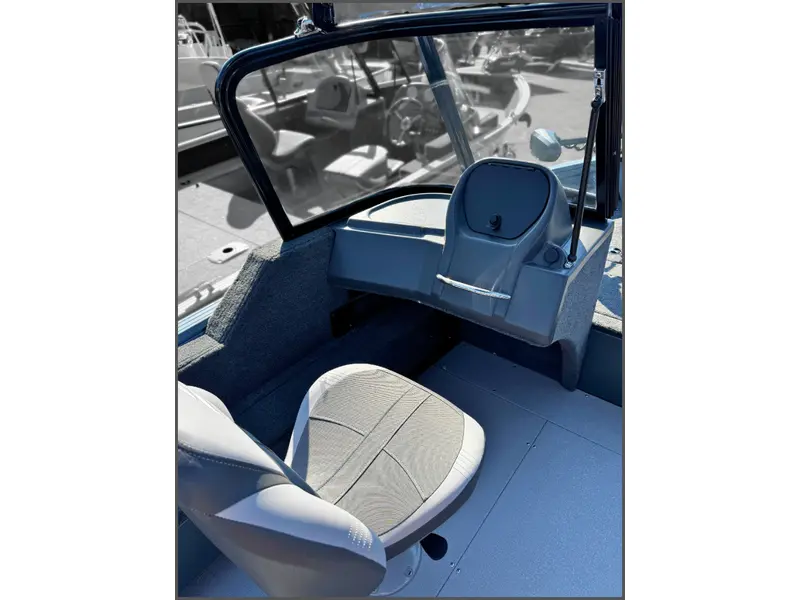 2023 Starcraft Storm 176 DC